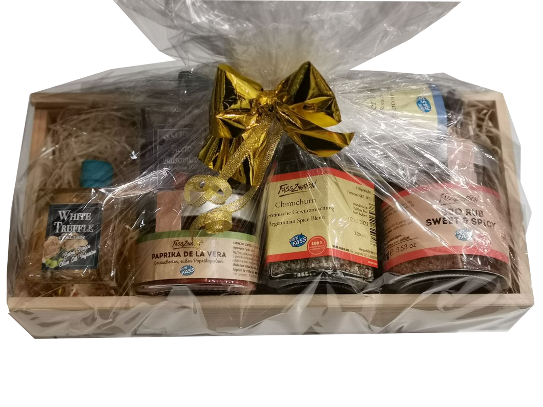 Giftset 13 Hamper box  Gourmet small