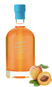 Apricot liqueur with grappa